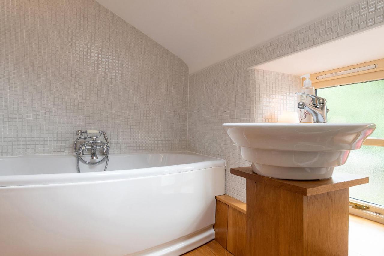 Finest Retreats - The Cottage - Luxury 1 Bed Cottage Rhydymwyn Екстер'єр фото